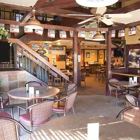 Canadas Best Value Inn Whitecourt Dış mekan fotoğraf